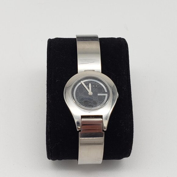 Gucci Watch 6700L Black X Silver Bangle Watch 103-110325 - Picture 2 of 16